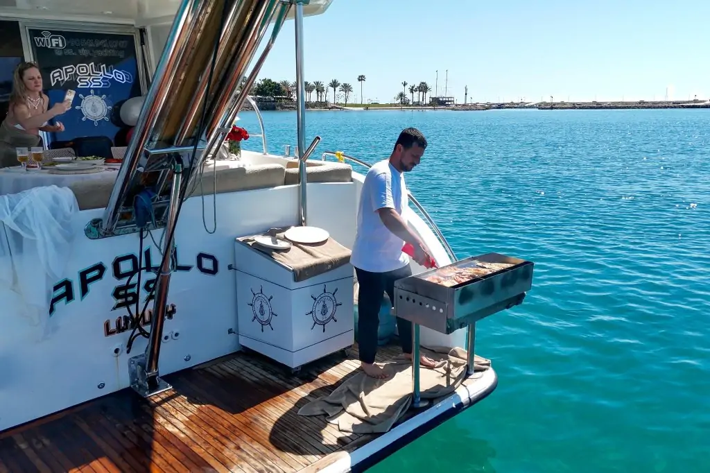 Аренда яхты в Белеке – приватный отдых на волнах