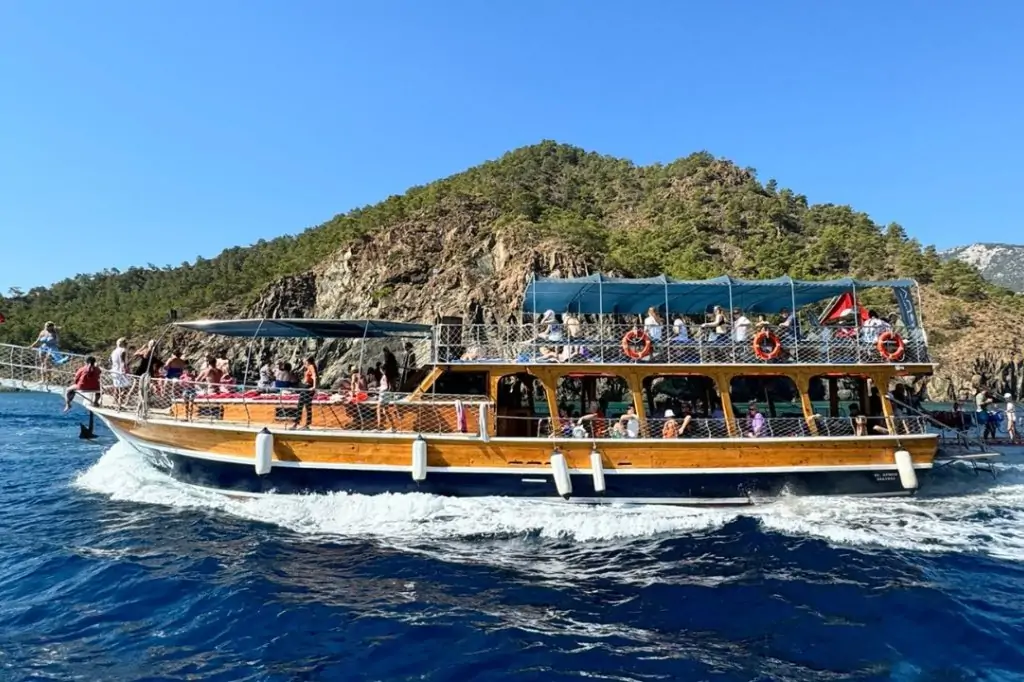 Остров Сулуада на яхте Grand Poyraz