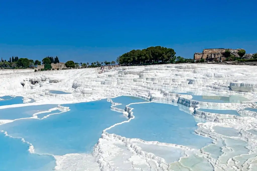 Памуккале и Салда за один день