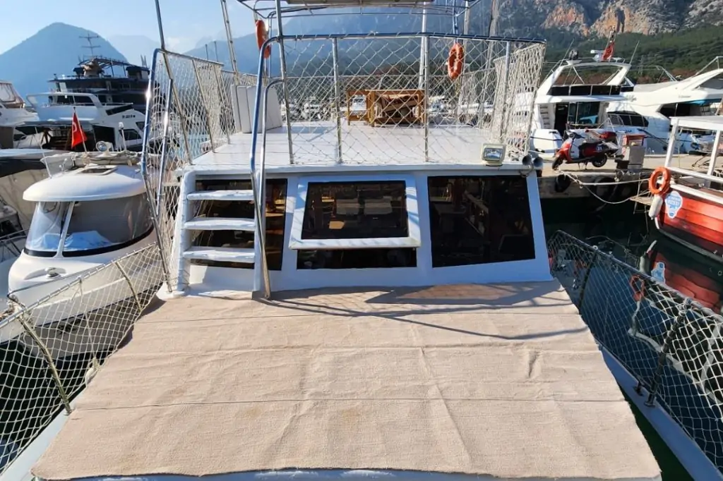 Индивидуальная рыбалка на пол дня