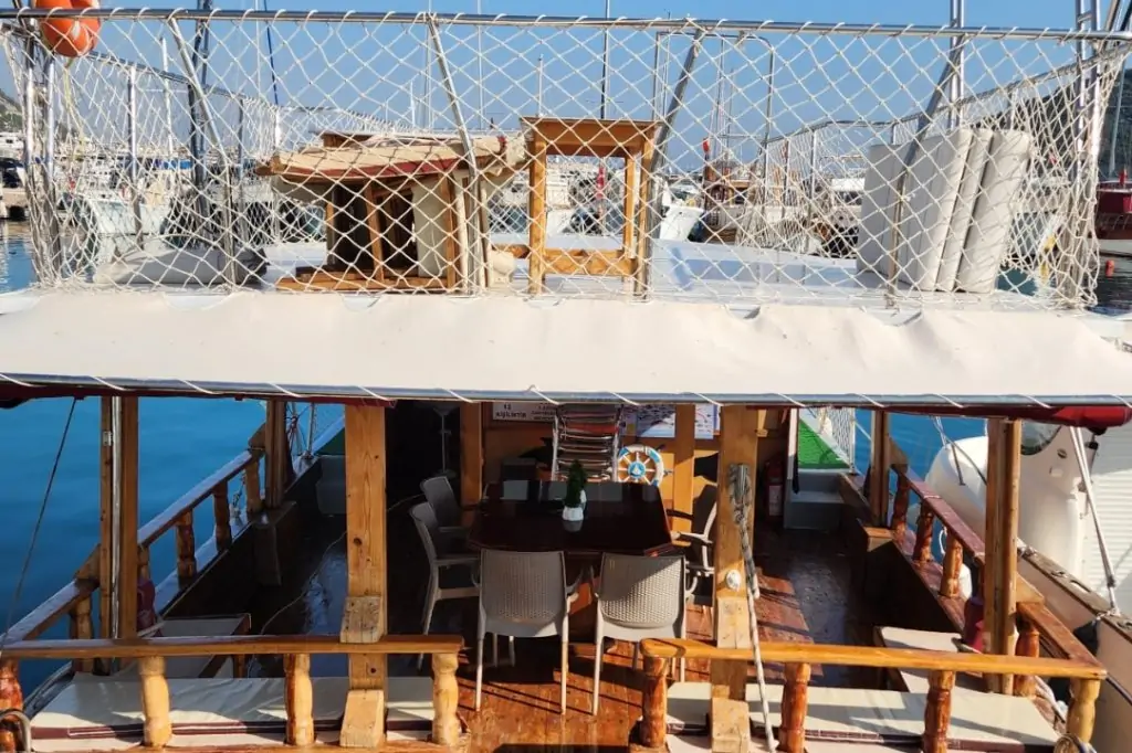 Индивидуальная рыбалка на весь день на яхте Deniz Can в Анталии