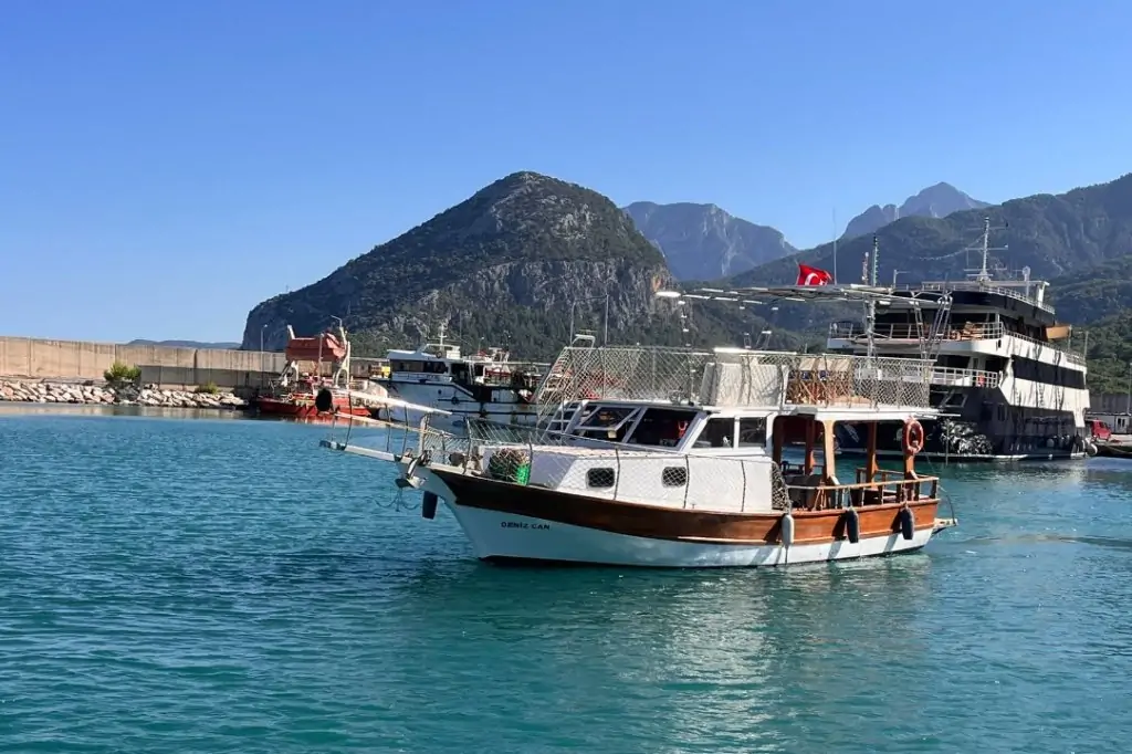 Индивидуальная рыбалка на весь день на яхте Deniz Can в Анталии