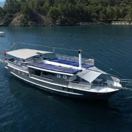 Морская прогулка по голубым бухтам на яхте в Фетхие