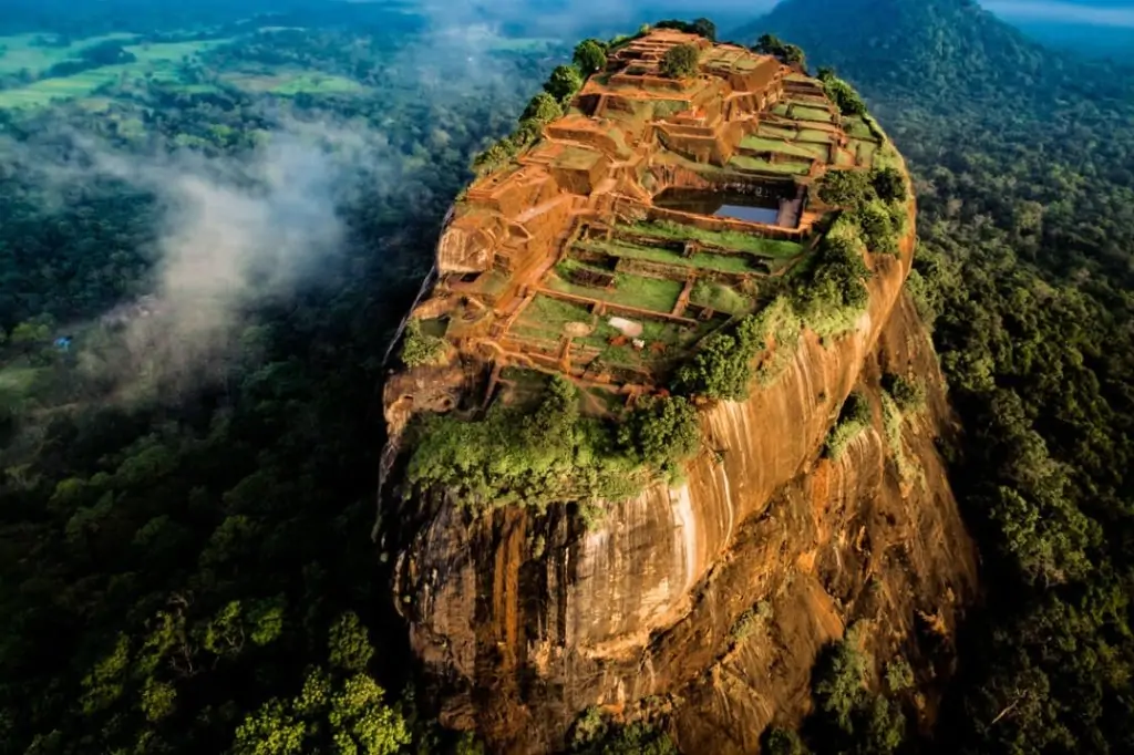 Экскурсия «Сигирия за один день» на Шри-Ланке с подъемом на Сигирию/Пидурангалу