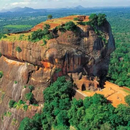 Двухдневная экскурсия «Сердце Шри-Ланки» с подъемом на Сигирию/Пидурангалу