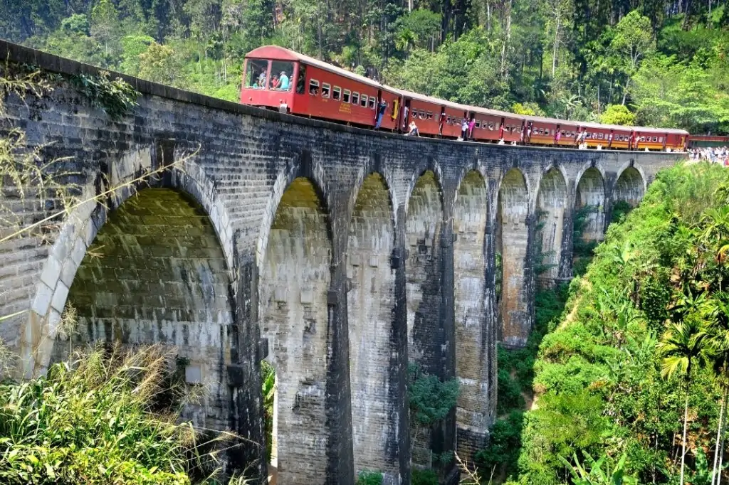 Двухдневная экскурсия «Сердце Шри-Ланки» с подъемом на Сигирию/Пидурангалу
