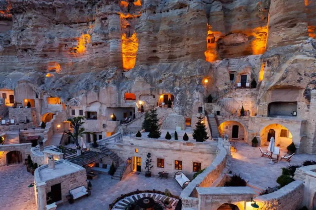 Двухдневное путешествие в Каппадокию на 2 дня из Сиде/Манавгата