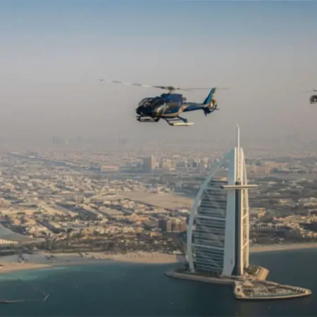 Полёт на вертолёте над Дубаем 17 минут)