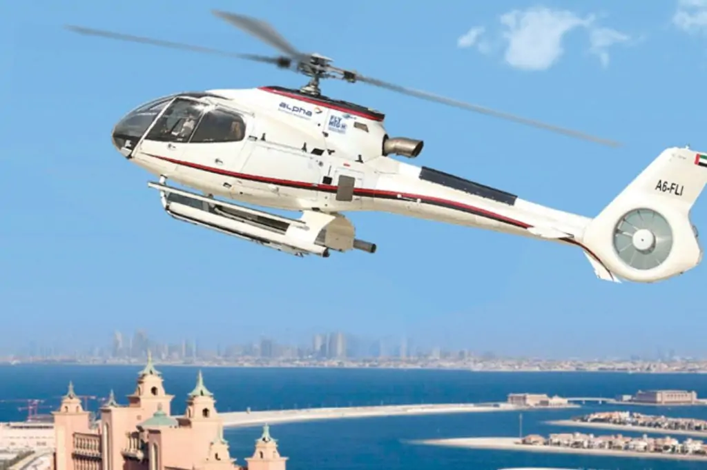 Полёт на вертолёте над Дубаем 30 минут (THE GRAND TOUR)