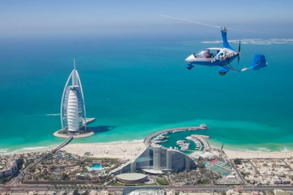 Индивидуальный полёт на вертолёте над Дубаем 17 минут (THE PALM TOUR)