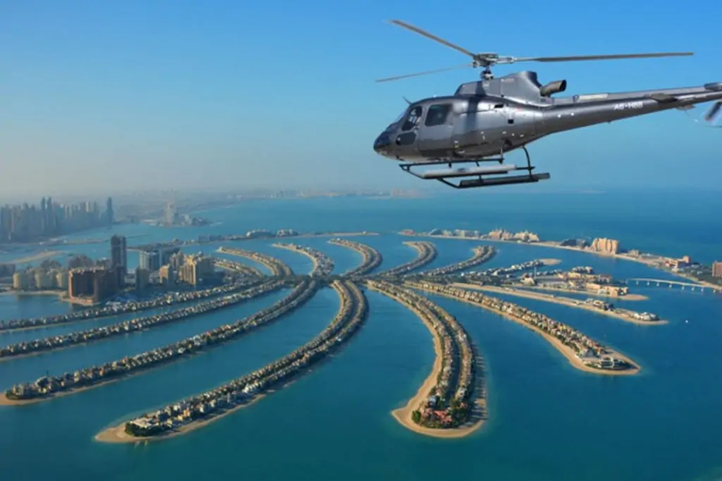 Индивидуальный полёт на вертолёте над Дубаем 17 минут (THE PALM TOUR)
