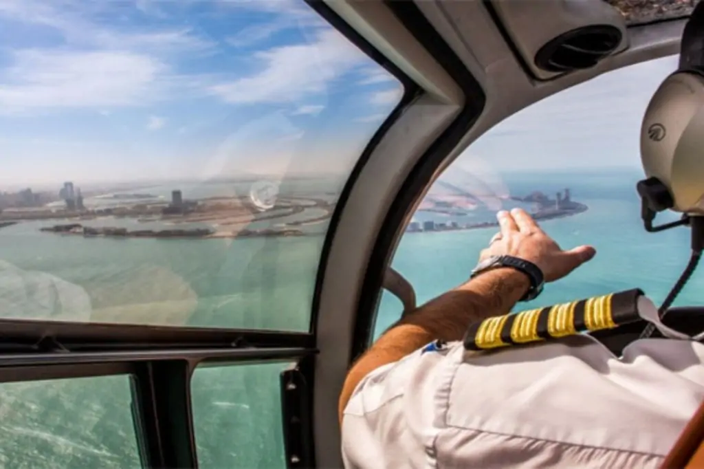 Индивидуальный полёт на вертолёте над Дубаем 30 минут (THE GRAND TOUR)