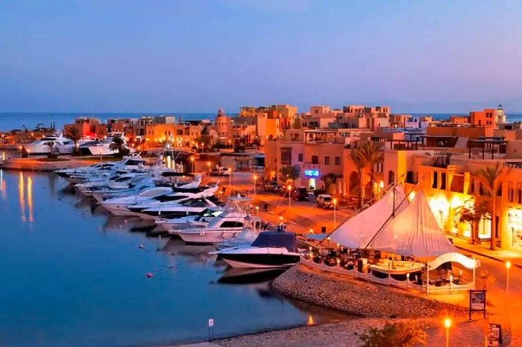 Вечерняя экскурсия в Эль-Гуну из Хургады