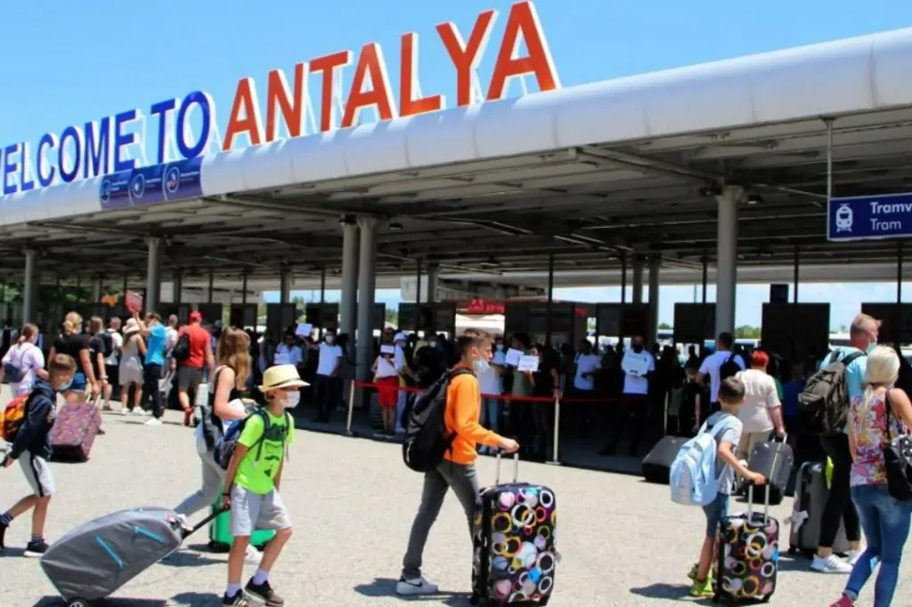 Индивидуальный трансфер из/в аэропорт Анталии в Алании