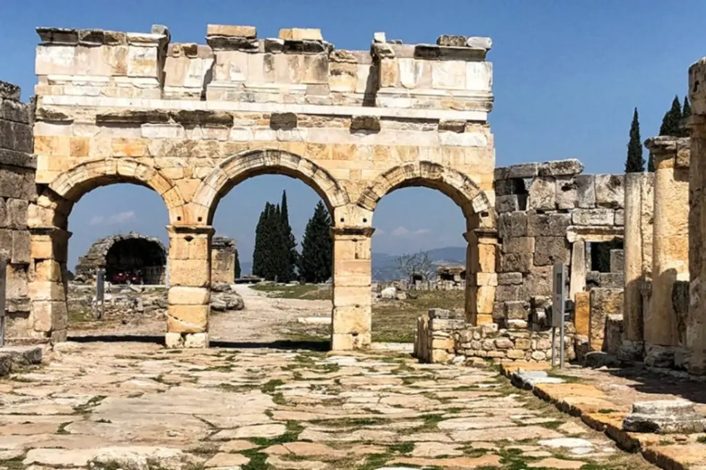 Экскурсия в Памуккале и озеро Салда из Сиде/Манавгата (без входного билета)