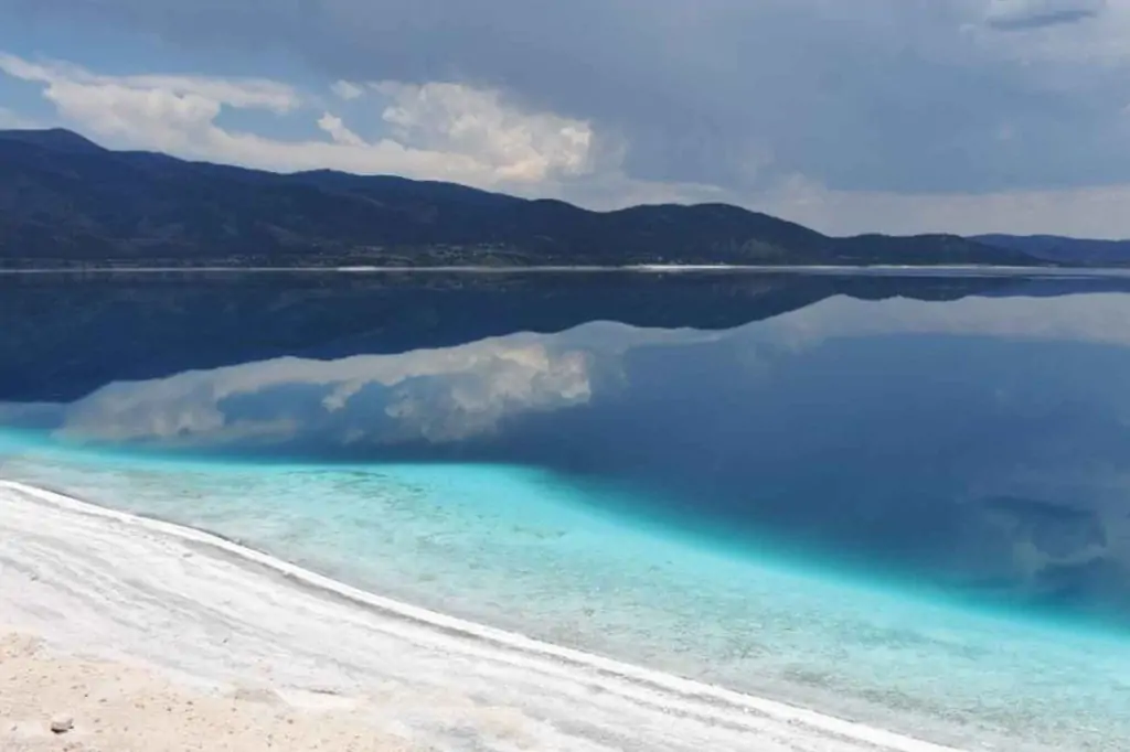Экскурсия в Памуккале и озеро Салда из Кемер (без входного билета)