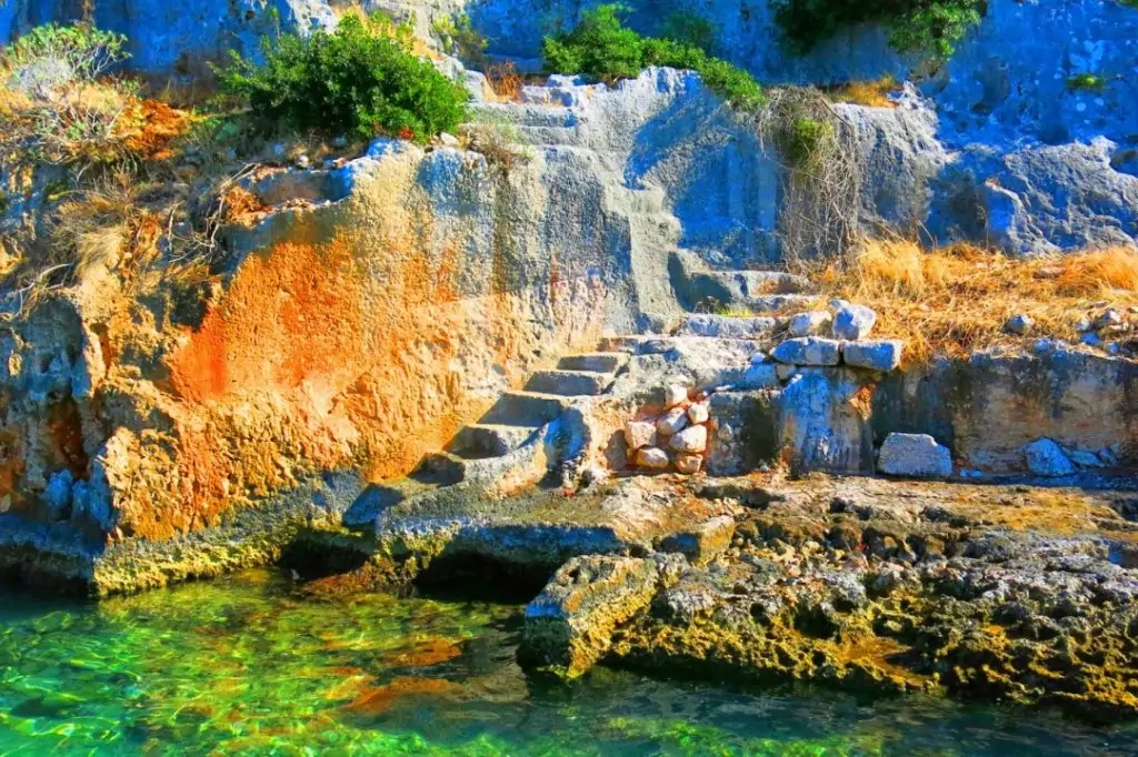 Экскурсия Демре Мира Кекова из Алании (всё включено)