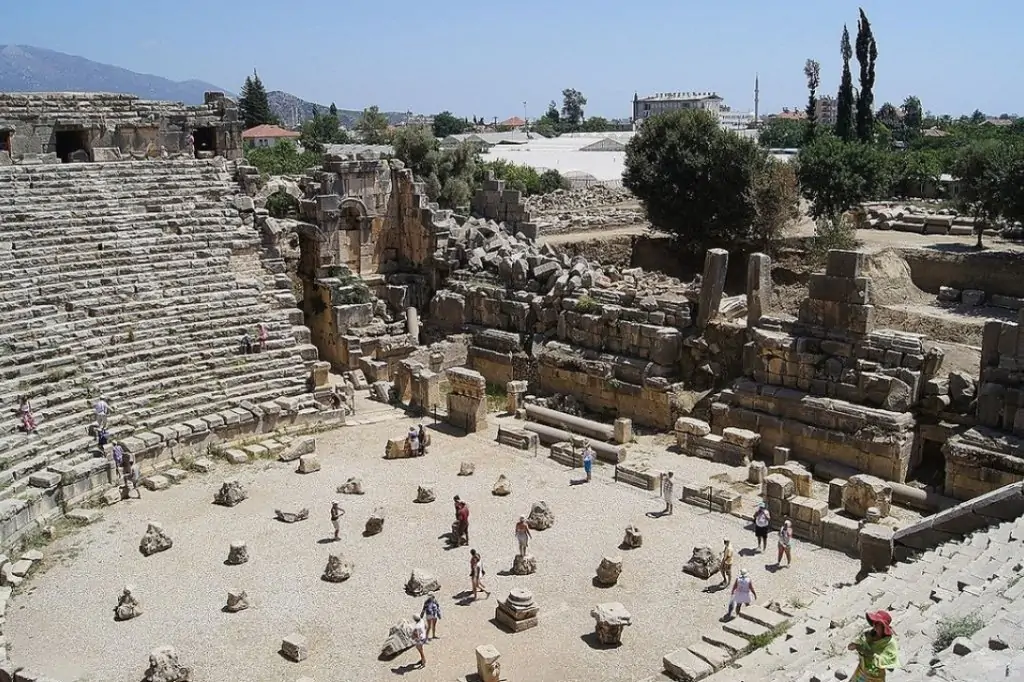 Экскурсия Демре Мира Кекова из Алании (всё включено)