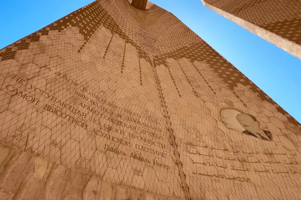 Экскурсия в Асуан и Абу-Симбел из Хургады