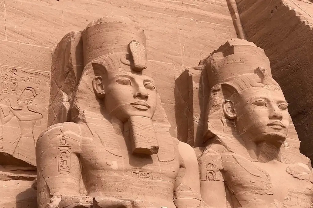 Экскурсия в Асуан и Абу-Симбел из Хургады