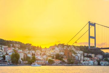 Прогулка на яхте по Босфору в Стамбуле - Описание тура и Цена