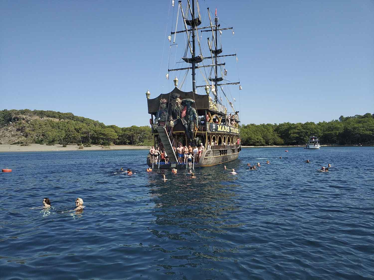 Прогулка на яхте в Анталии - Пиратский Корабль - Turteka