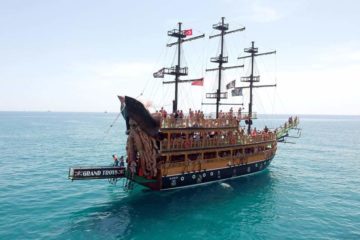 Пиратская яхта в Алании - Экскурсия на яхте - Цена - Фото и Отзывы