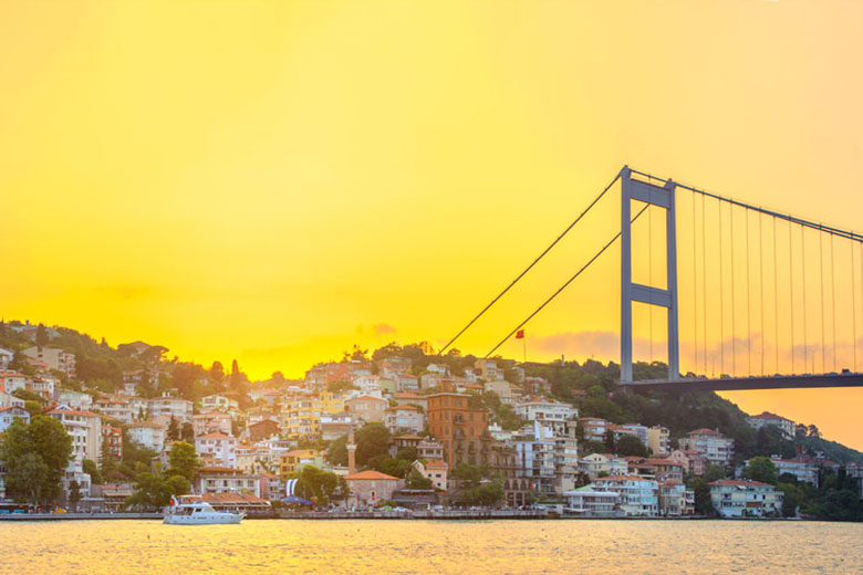 Прогулка на яхте по Босфору в Стамбуле - Экскурсии в Стамбуле