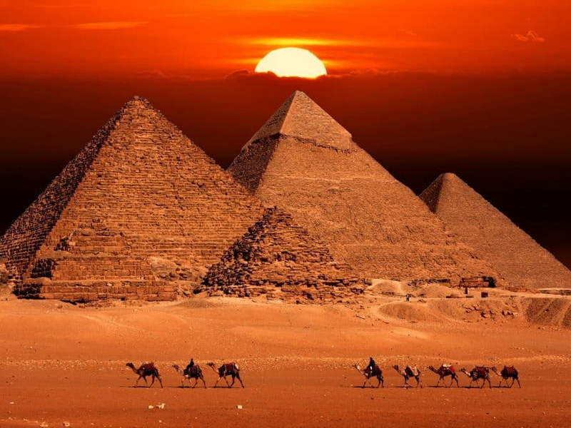 Пирамиды в Гизе + Егиетский музей из Каира